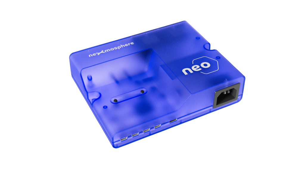 Nexmosphere Mehrfachsteckdose USB 4 Port Switching Metering/ 4 x X-Talk NEO520